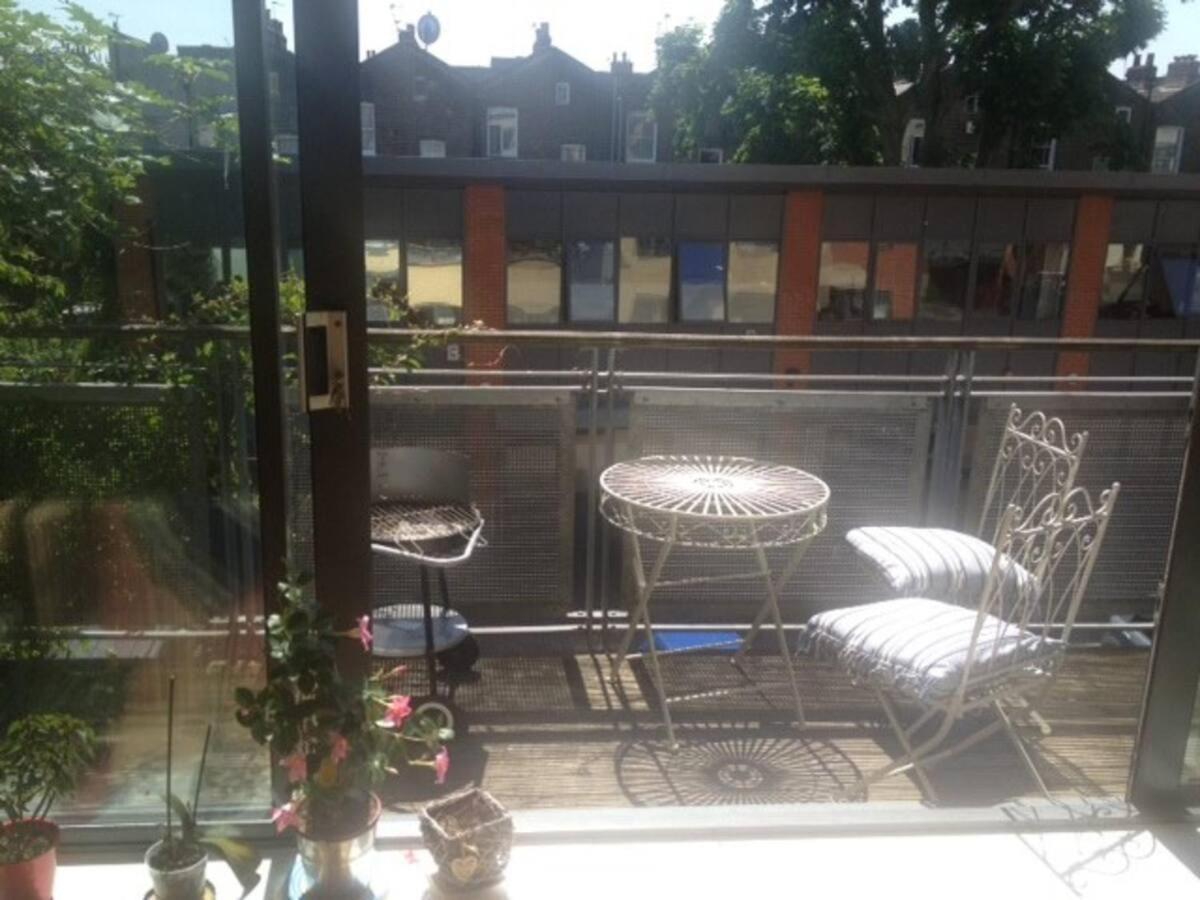 Spacious, Bright And Modern Flat In Holloway ลอนดอน ภายนอก รูปภาพ